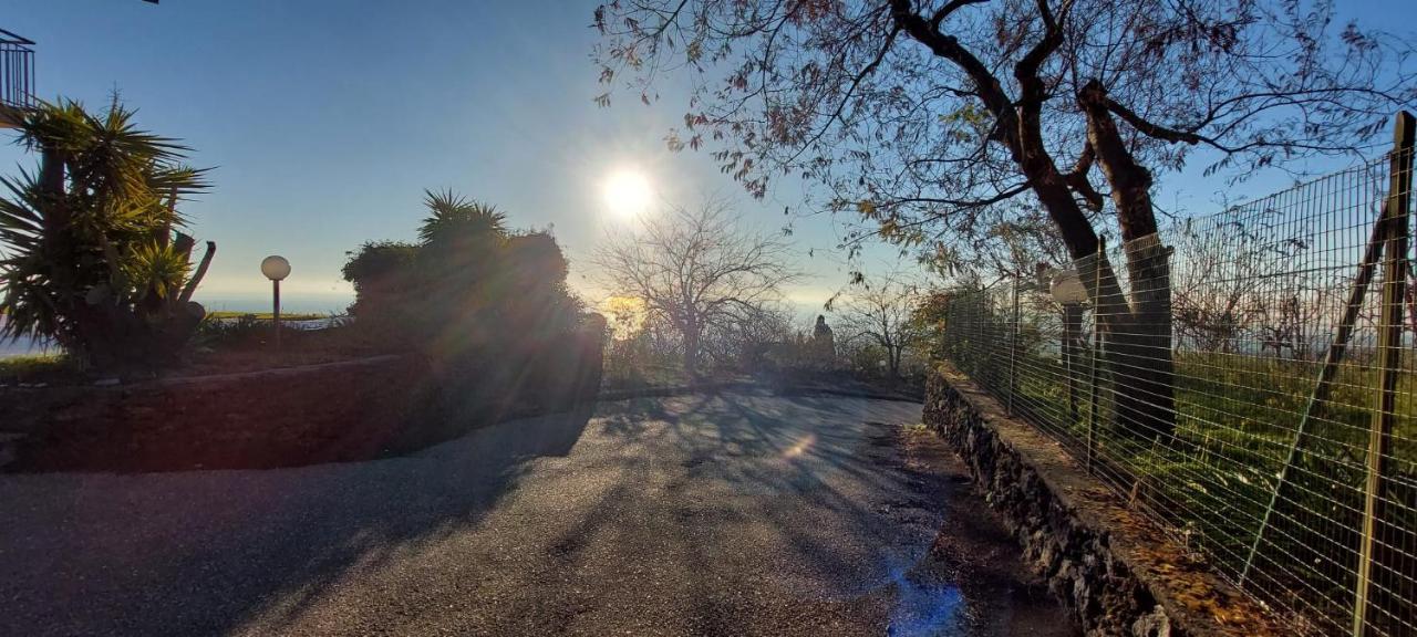 Villa Elena Mascali Esterno foto